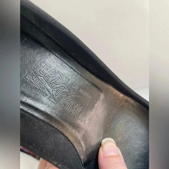 Ferragamo Nero Rain microfiber wedges size 8 EUC with Box! - Picture 7 of 11